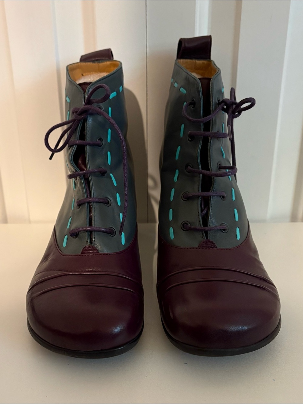JOHN FLUEVOG “Operetta Bartoli” Lace Up Heeled Boots in Teal and Purple, Size 11